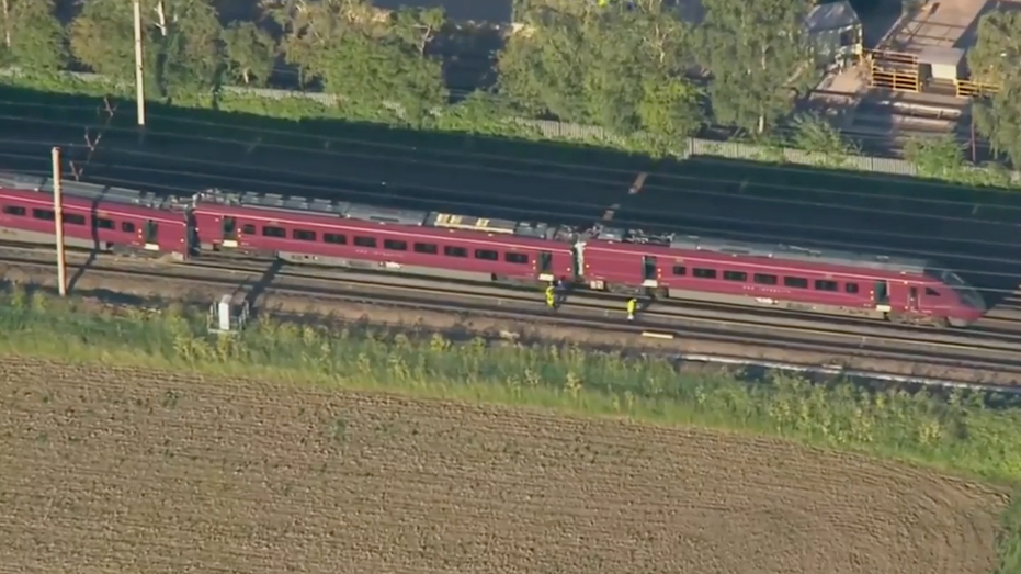 two-train-crash-leaves-at-least-1-dead,-89-injured-as-emergency-crews-rush-to-chaotic-scene