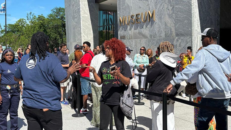 obama-center-visitors-say-project-symbolic-of-‘black-excellence,’-claim-scandal-free-legacy-while-trump-ripped