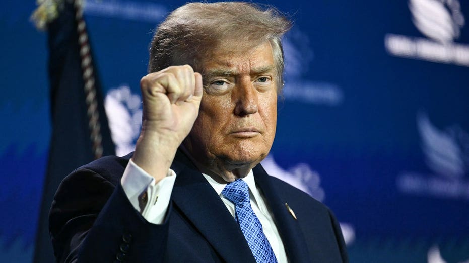 trump-warns-‘godless-communists’-will-turn-cities-into-slums-as-dems-fail-to-fight-socialist-surge