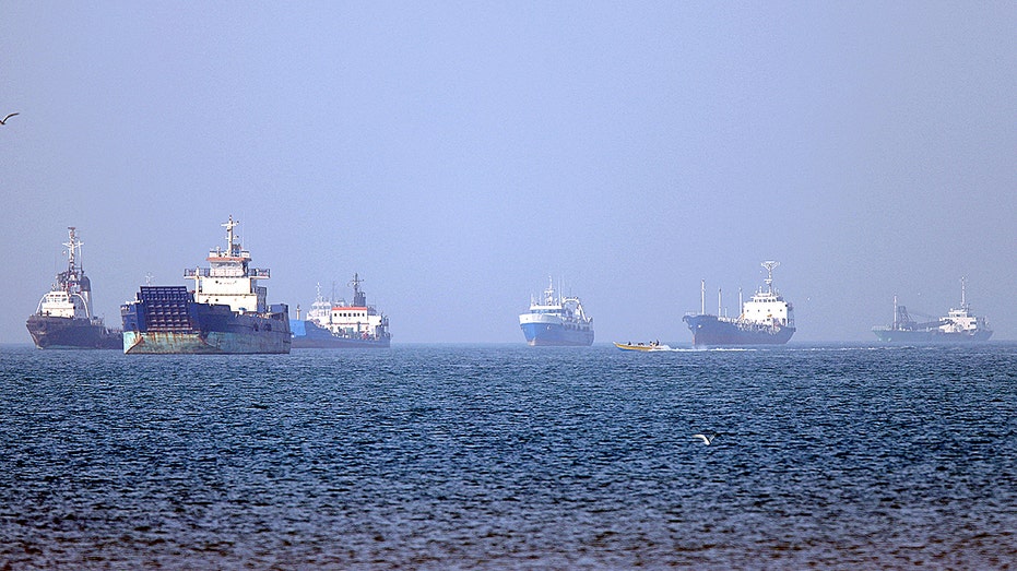shipping-giant-warns-strait-of-hormuz-chaos-is-‘new-normal’-as-tehran-shifts-4m-barrels