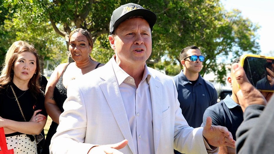 pratt-concedes-la-mayor-race-with-scathing-video-teasing-next-move,-bombshell-info-he-holds:-‘commie-animals’