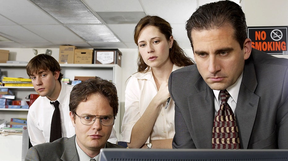 ‘the-office’-star-blasts-political-‘hypocrisy,’-explains-why-sitcom-couldn’t-be-made-today