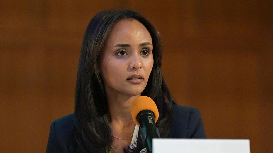 socialism-goes-west-as-dsa-backed-challenger-ousts-longtime-democrat