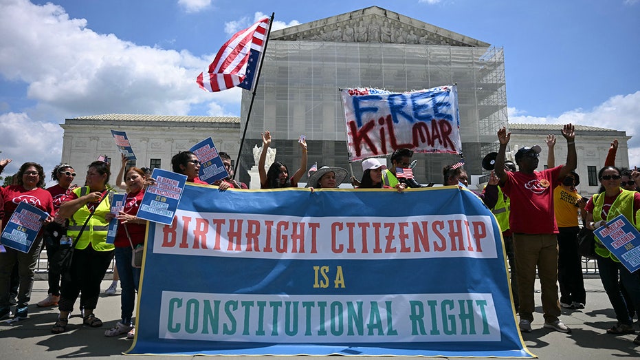 trump-birthright-citizenship-fight-comes-roaring-back-with-page-from-kavanaugh-playbook