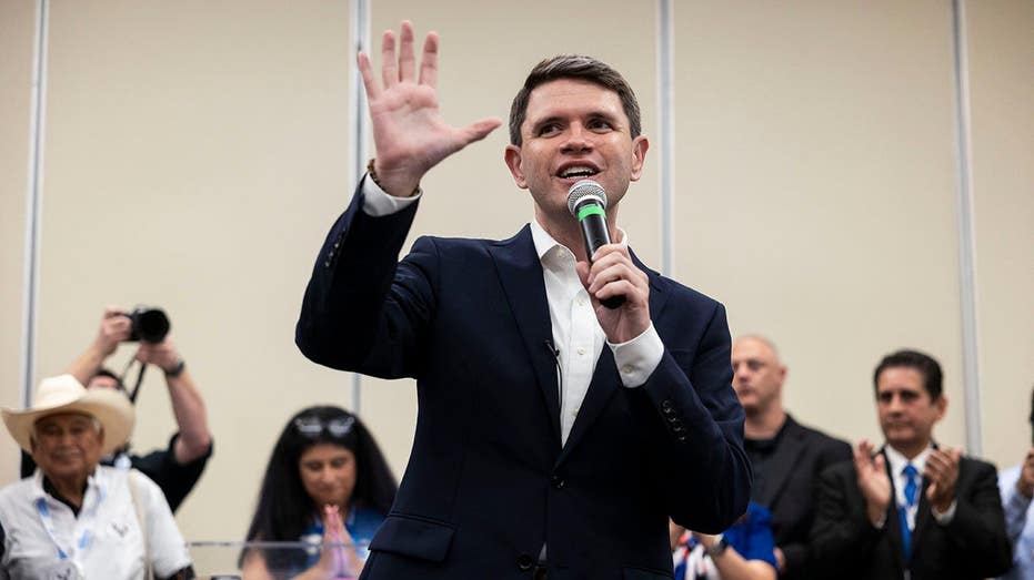 texas-dem’s-claim-about-abuse-victim’s-family-unravels-after-relatives-say-they’re-‘tired-of-being-used’