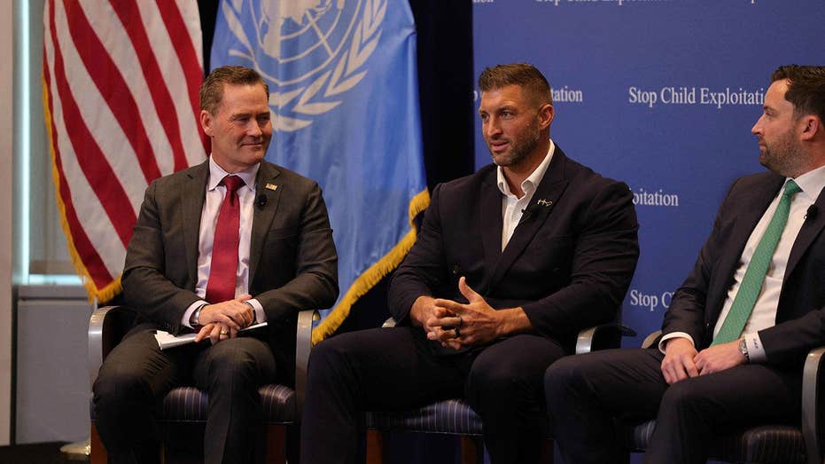 mike-waltz,-tim-tebow-launch-effort-to-combat-online-child-exploitation:-‘it’s-happening-in-their-backyard’