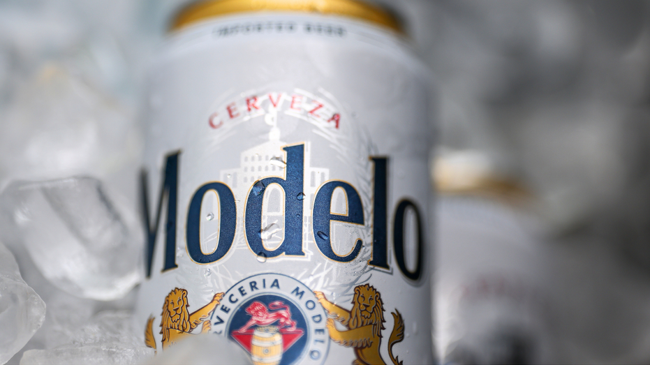 ‘let’s-brew-it-in-the-united-states’:-teamsters-target-modelo-and-corona-in-push-for-mexican-beer-tariffs