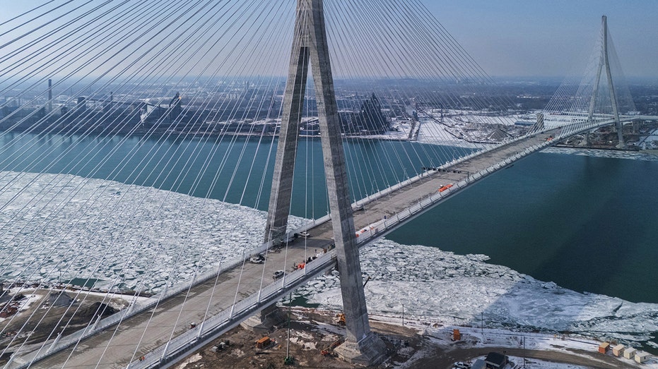 canada-reportedly-scraps-joint-bridge-celebration-with-us-after-trump-renews-tariff-threat