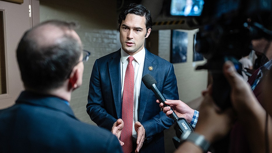 gop’s-freshman-firebrand-goes-viral-targeting-‘utterly-intellectually-indefensible’-dei-policies