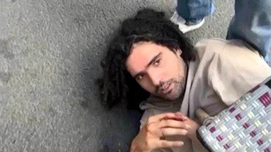 ‘allah-commanded-me’:-three-women-stabbed-in-paris,-crowd-subdues-suspect
