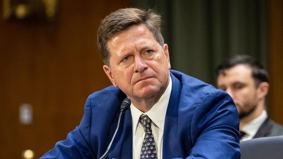 senate-clears-way-for-trump’s-top-spy-as-key-anti-terror-program-remains-in-limbo