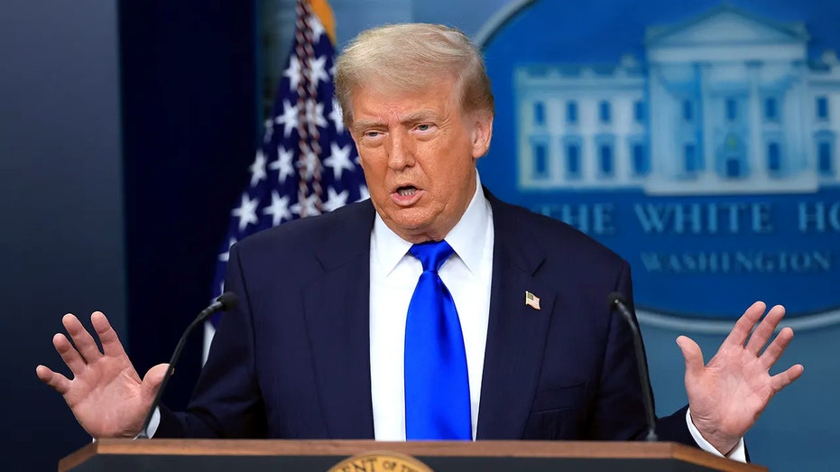 hamas-agrees-to-complete-disarmament-under-‘historic’-gaza-agreement:-trump
