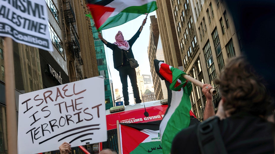 anti-israel-nonprofit-under-federal-investigation-over-financial-dealings:-report