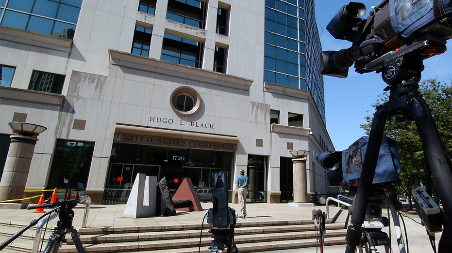 battle-over-federal-courthouses-erupts-as-gsa-warns-against-giving-judiciary-more-control