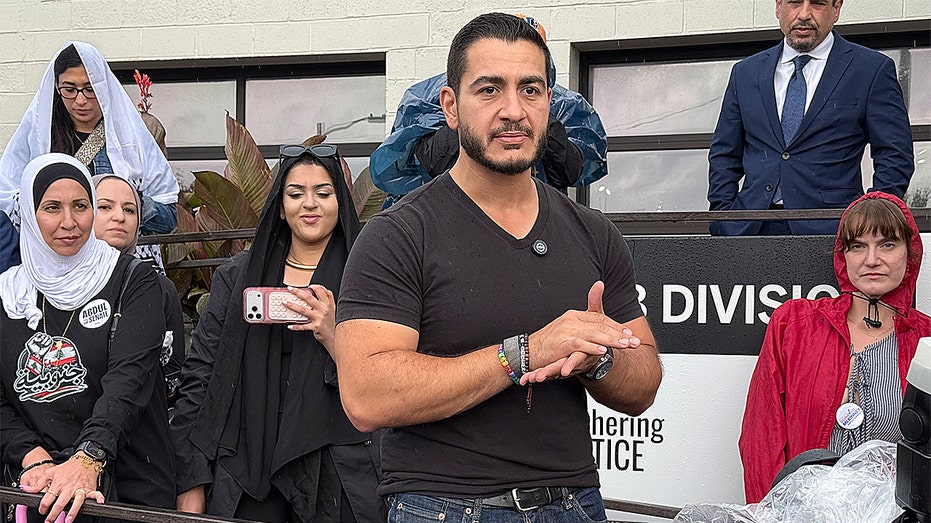 watch:-el-sayed-praised-‘beautiful’-sense-of-community-abroad-while-trashing-us-as-‘white-supremacy’