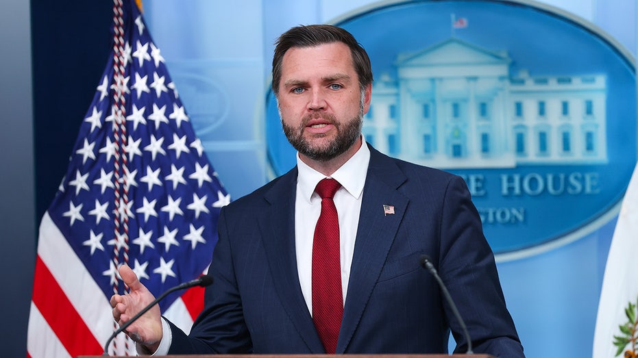 vance-refuses-to-put-a-clock-on-iran-conflict-as-key-question-keeps-us-forces-engaged