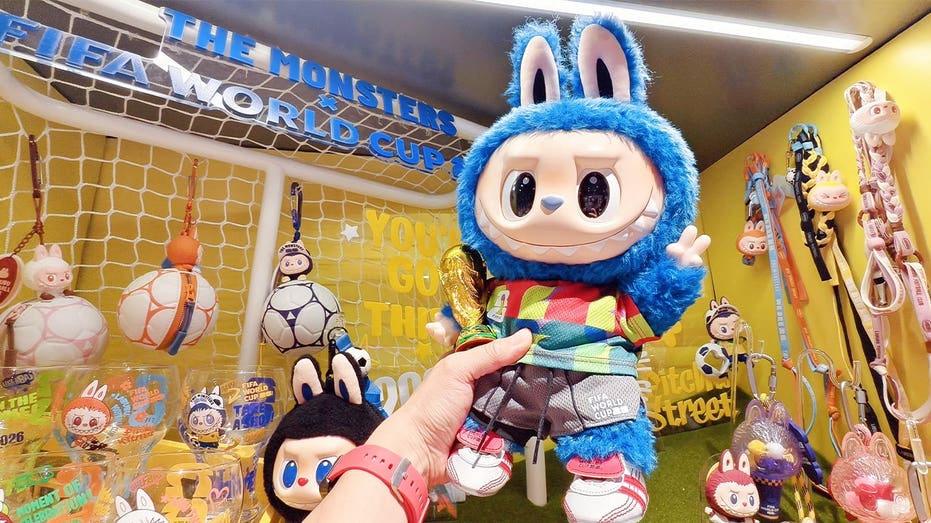 lawmakers-press-dhs-in-letter-over-chinese-forced-labor-allegations,-flag-popular-labubu-dolls