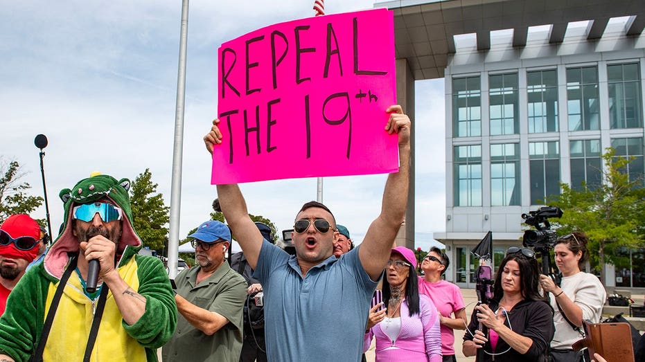 gop-women-sound-alarm-as-lindsay-clancy-backlash-revives-calls-to-repeal-19th-amendment:-‘definitely-a-threat’