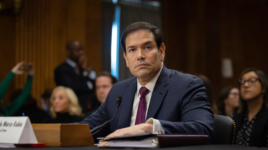 dems-demanding-venezuela-brief-face-state-department-fury-as-senators-leave-town-before-meeting