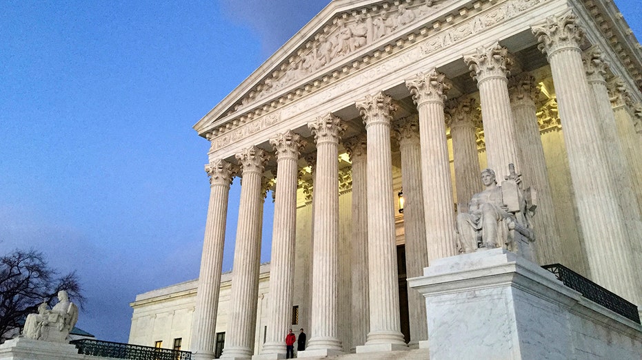 supreme-court-begins-new-term-with-high-profile-look-at-clean-air-and-federal-authority