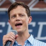 drag-queens,-trans-pastor,-abortion-rallies:-inside-dem-governor-hopeful’s-progressive-church