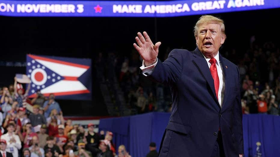 trump-rally-crowd-chants-‘deport’-as-president-rips-ilhan-omar-after-federal-raid